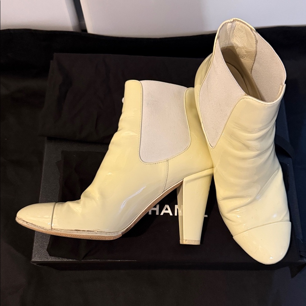 Chanel boots - Picture 9 of 14